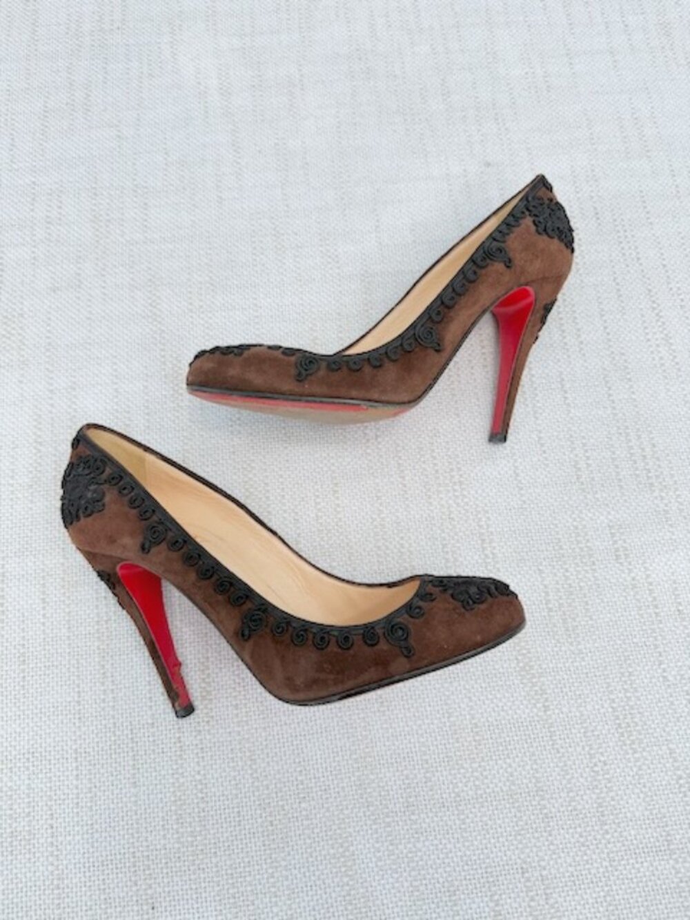 Christian Louboutin Brown Samira Suede Pumps 37.5